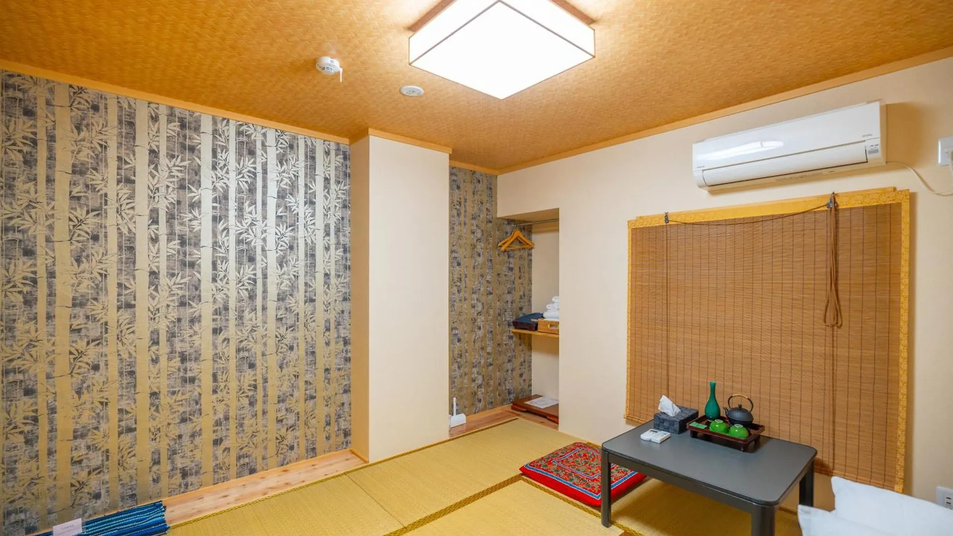 美築八坂 Apartment Kyoto 0*,  Japan